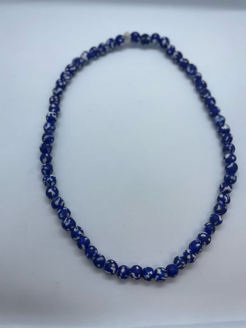 Marbled Ceramic Beaded Necklace (Blue/ White)