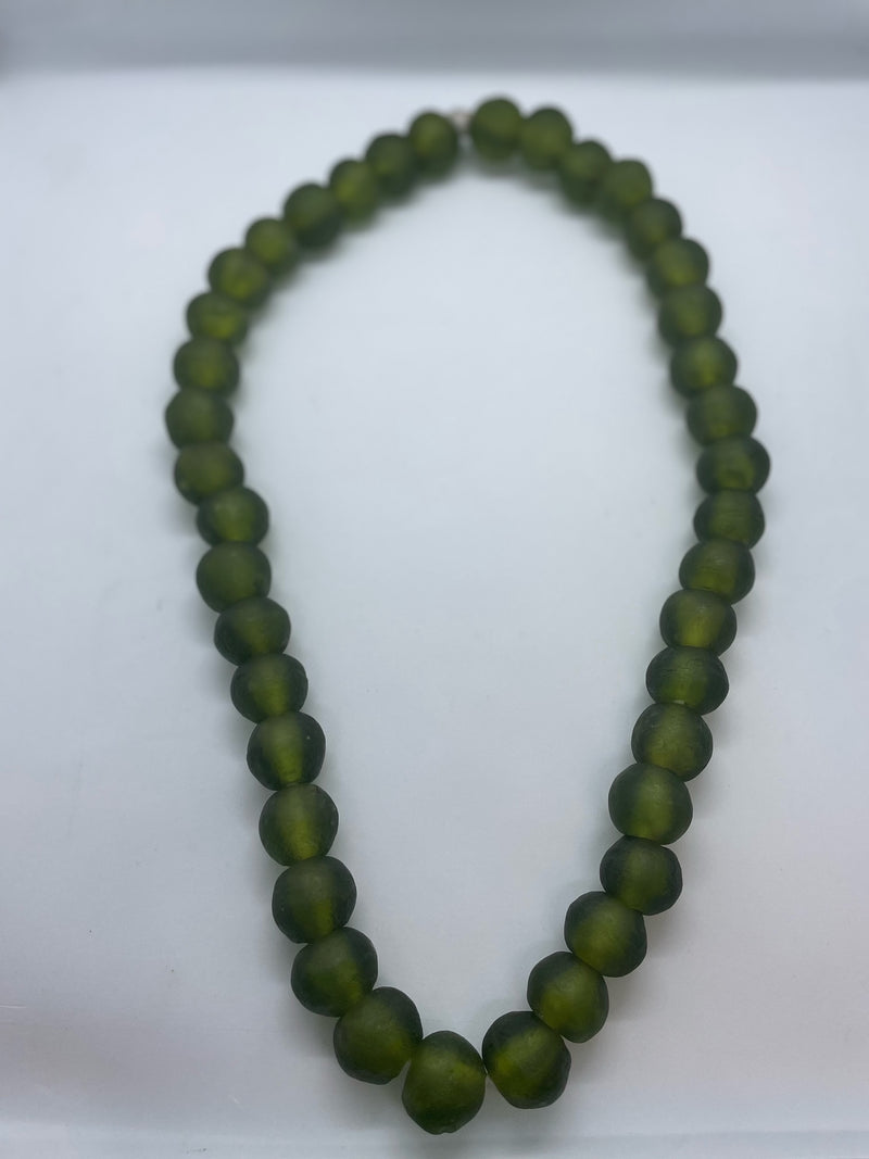Ceramic Beaded Necklace (Jade/ Green)